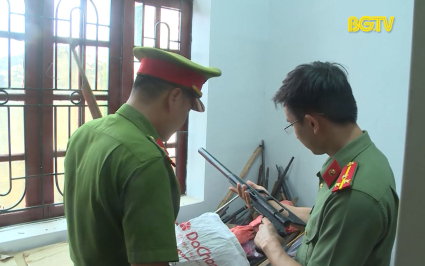 Tăng cường vận động thu hồi vũ kh&iacute;, vật liệu nổ v&agrave; ph&aacute;o