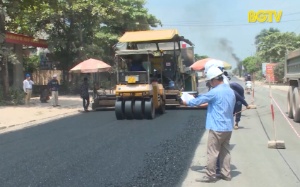 Tăng tốc thi c&ocirc;ng quốc lộ 31   
