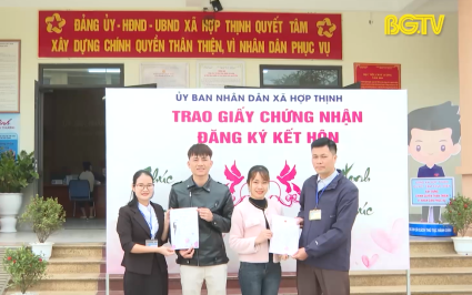 Tạo sự th&acirc;n thiện giữa ch&iacute;nh quyền với người d&acirc;n 