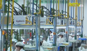 Tạp ch&iacute; kinh tế:Giải quyết điểm nghẽn cho doanh nghiệp