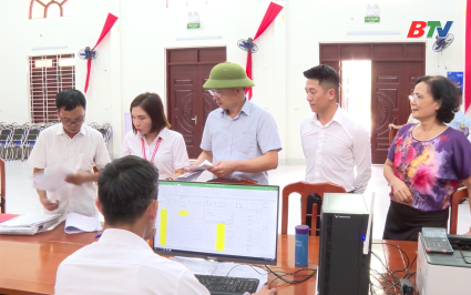 Tạp ch&iacute; N&ocirc;ng nghiệp v&agrave; M&ocirc;i trường: Đồng h&agrave;nh th&aacute;o gỡ kh&oacute; khăn đẩy nhanh tiến độ l&agrave;m giầu cơ sở dữ liệu đ&acirc;t đai