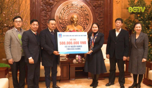Tập đo&agrave;n Dầu kh&iacute; Quốc gia tặng 500 triệu đồng qu&agrave; Tết hộ ngh&egrave;o