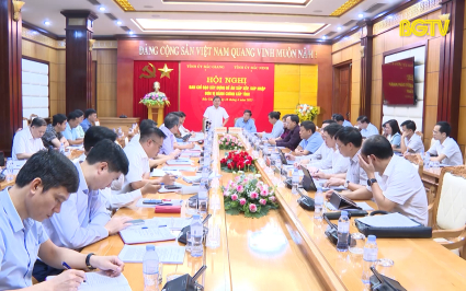 Tập trung cao giải quyết c&aacute;c vấn đề chung, tạo thuận lợi hợp nhất tỉnh