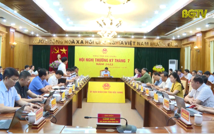 Tập trung đ&aacute;nh gi&aacute; nhiệm vụ kinh tế x&atilde; hội 7 th&aacute;ng đầu năm