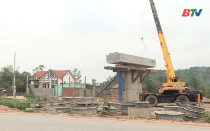 Tập trung giải ph&oacute;ng mặt bằng dự &aacute;n cầu đường sắt Cẩm L&yacute;