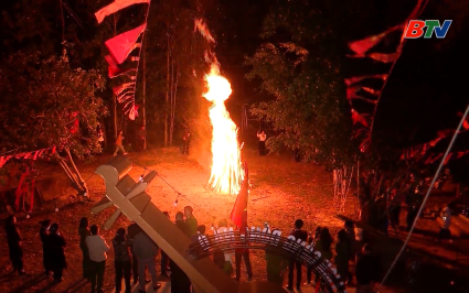 "Tết ấm" v&ugrave;ng cao