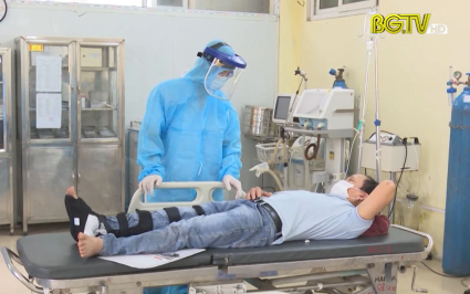 Tết của Y, B&aacute;c sỹ trong khu điều trị F0