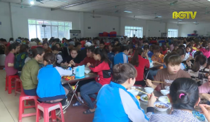 TH C&ocirc;ng đo&agrave;n: Đảm bảo bữa ăn ca cho c&ocirc;ng nh&acirc;n lao động dịch Covid-19