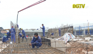 Th&aacute;o gỡ vướng mắc, đẩy nhanh thực hiện vốn đầu tư c&ocirc;ng