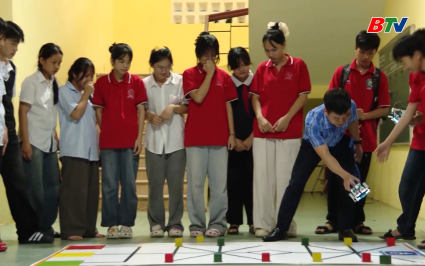 Thắp s&aacute;ng đam m&ecirc; Robocon cho học sinh miền n&uacute;i 