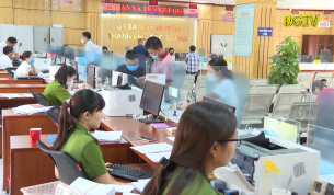 Thi đua CCHC: Lấy sự h&agrave;i l&ograve;ng của tổ chức, c&ocirc;ng d&acirc;n l&agrave;m thước đo