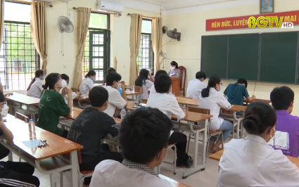 Thi v&agrave;o lớp 10 trường THPT Chuy&ecirc;n Bắc Giang