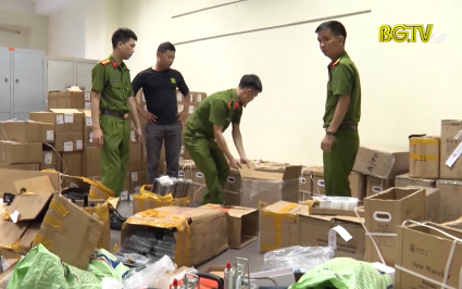 Thu giữ hơn 1.000 linh kiện s&uacute;ng tự chế