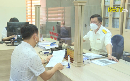 Thu ng&acirc;n s&aacute;ch 5 th&aacute;ng 2022 ước đạt 52,7% dự to&aacute;n UBND tỉnh giao