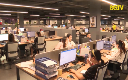Thu ng&acirc;n s&aacute;ch đạt 42,8% dự to&aacute;n năm