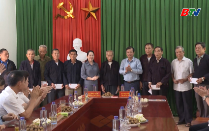 Thứ trưởng Bộ D&acirc;n tộc v&agrave; T&ocirc;n gi&aacute;o l&agrave;m việc tại tỉnh Bắc Ninh