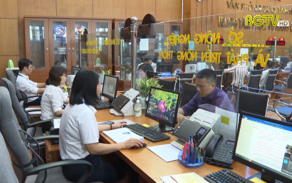 Thủ tục h&agrave;nh ch&iacute;nh "5 tại chỗ" tạo thuận lợi cho c&ocirc;ng d&acirc;n