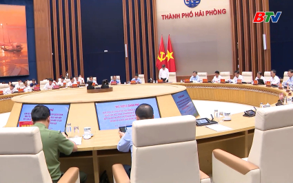 Thủ tướng Ch&iacute;nh phủ L&ecirc; Minh Hưng l&agrave;m việc với 5 địa phương về ph&aacute;t triển nh&agrave; ở x&atilde; hội 