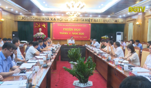 Thường trực HĐND tỉnh xem x&eacute;t b&aacute;o c&aacute;o giải quyết khiếu nại của cử tri
