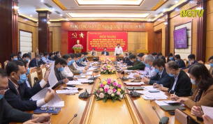 Thường trực Tỉnh ủy giao ban trực tuyến với c&aacute;c huyện, th&agrave;nh phố