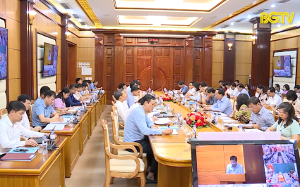 Thường trực Tỉnh ủy giao ban với B&iacute; thư cấp ủy, Chủ tịch UBND cấp huyện, cấp x&atilde;