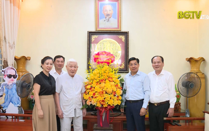 Thường trực Tỉnh uỷ thăm, ch&uacute;c mừng đồng ch&iacute; Nguyễn Thanh Quất