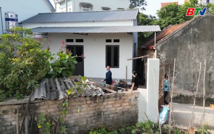 Ti&ecirc;n Lục hộ trợ x&acirc;y nh&agrave; ở cho người ngh&egrave;o