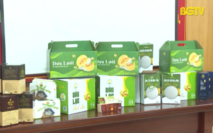 Tiếp tục đẩy mạnh c&aacute;c hoạt động hỗ trợ n&ocirc;ng d&acirc;n x&acirc;y dựng OCOP