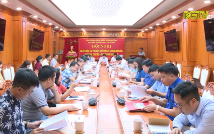 Tiếp tục đổi mới c&ocirc;ng t&aacute;c tuy&ecirc;n truyền hoạt động của Đo&agrave;n ĐBQH v&agrave; HĐND tỉnh