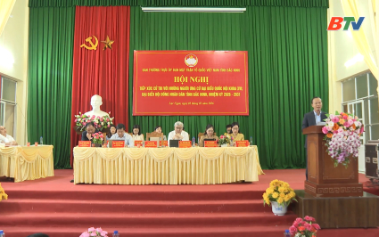 Tiếp x&uacute;c cử tri, vận động bầu cử tại một số x&atilde; thuộc khu vực miền n&uacute;i 