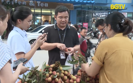 Ti&ecirc;u thụ gần 70 ngh&igrave;n tấn vải thiều tại thị trường nội địa 