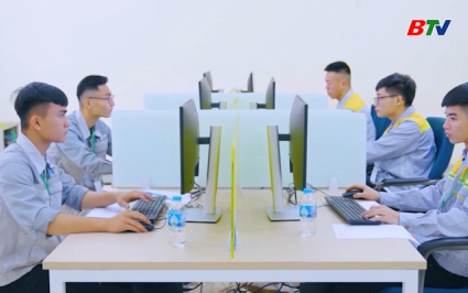 T&iacute;n dụng ch&iacute;nh s&aacute;ch đồng h&agrave;nh c&ugrave;ng sinh vi&ecirc;n Stem