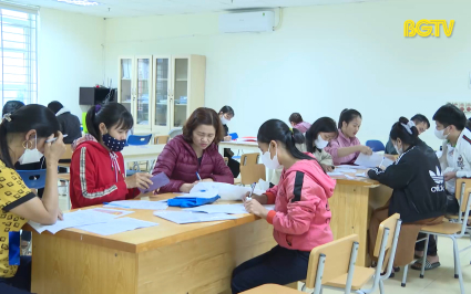 T&iacute;n hiệu t&iacute;ch cực từ thị trường tuyển dụng lao động