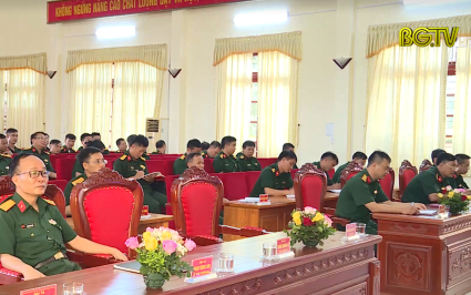 Tọa đ&agrave;m x&acirc;y dựng, chỉnh đốn Đảng v&agrave; hệ thống ch&iacute;nh trị