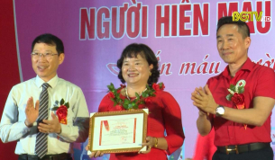T&ocirc;n vinh người hiến m&aacute;u ti&ecirc;u biểu tỉnh Bắc Giang năm 2020
