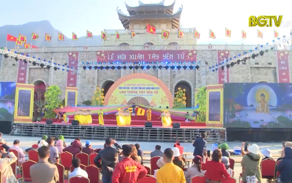 Sẵn s&agrave;ng cho ng&agrave;y khai Hội xu&acirc;n T&acirc;y Y&ecirc;n Tử