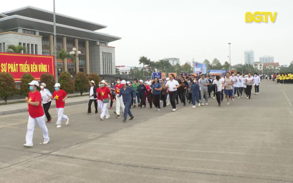 TP Bắc Giang ph&aacute;t động ng&agrave;y chạy Olympic v&igrave; sức khoẻ cộng đồng
