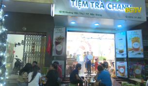 Tr&agrave; chanh "phủ s&oacute;ng" đường phố