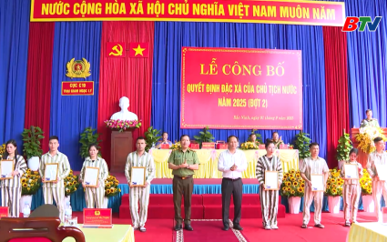 Trại giam Ngọc Lý c&ocirc;ng b&ocirc;́ Quy&ecirc;́t định đặc xá với 368 phạm nh&acirc;n 