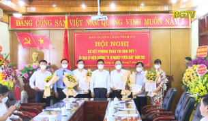 Trao kỷ niệm chương " V&igrave; sự nghiệp Tuy&ecirc;n gi&aacute;o" năm 2021