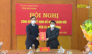 Trao quyết định bổ nhiệm Gi&aacute;m đốc Sở t&agrave;i nguy&ecirc;n v&agrave; m&ocirc;i trường