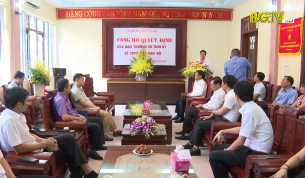 Trao Quyết định bổ nhiệm Trưởng Ban Tổ chức Tỉnh ủy