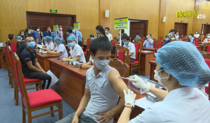 Triển khai ti&ecirc;m vắc xin Vero Cell cho c&ocirc;ng nh&acirc;n