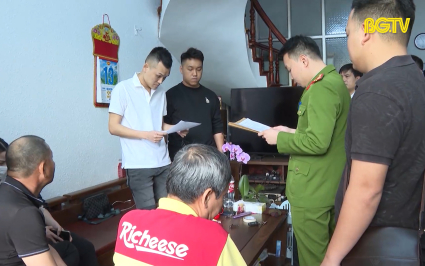 Triệt ph&aacute;, bắt giữ c&aacute;c đối tượng cho vay nặng l&atilde;i