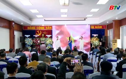 Trường Cao đẳng Viglacera Kỷ niệm Ng&agrave;y nh&agrave; gi&aacute;o Việt Nam