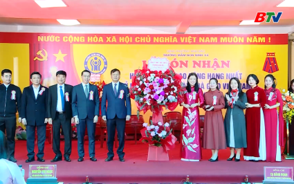 Trường mầm non Ninh X&aacute; đ&oacute;n nhận Hu&acirc;n chương Lao động hạng Nhất 