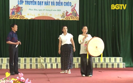 Truyền dạy h&aacute;t ch&egrave;o ở cơ sở 