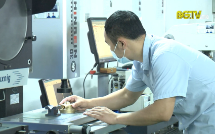 Truyền h&igrave;nh C&ocirc;ng đo&agrave;n: Gương c&ocirc;ng nh&acirc;n lao động ti&ecirc;u biểu