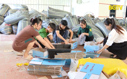 Tư vấn, tạo việc l&agrave;m cho hộ d&acirc;n tộc thiểu số  