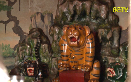 Tục thờ "&Ocirc;ng Ba Mươi"